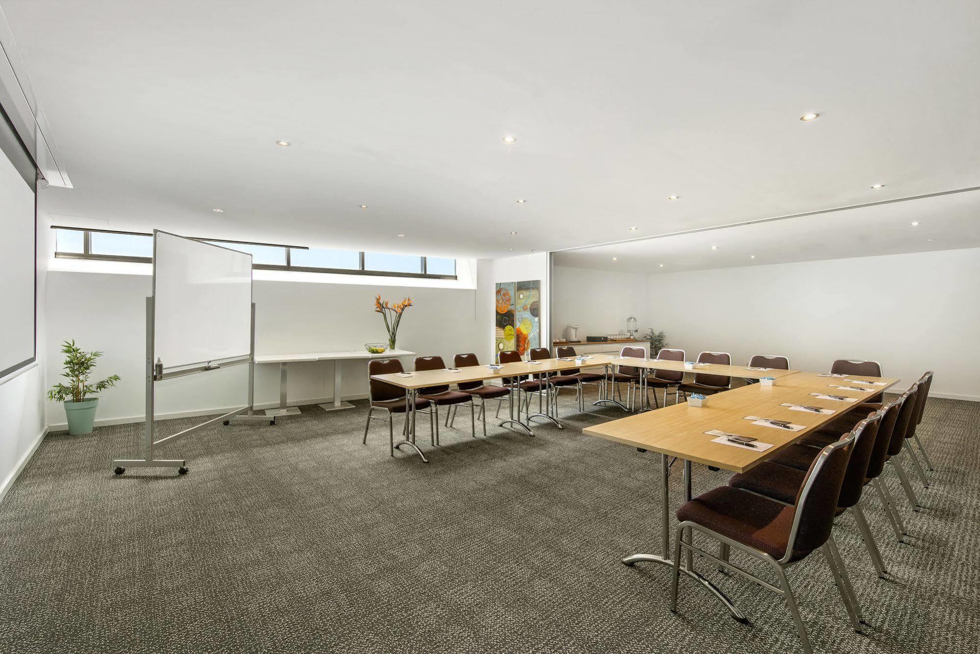 Aparthotel Quest Brighton On The Bay Melbourne City Exterior foto